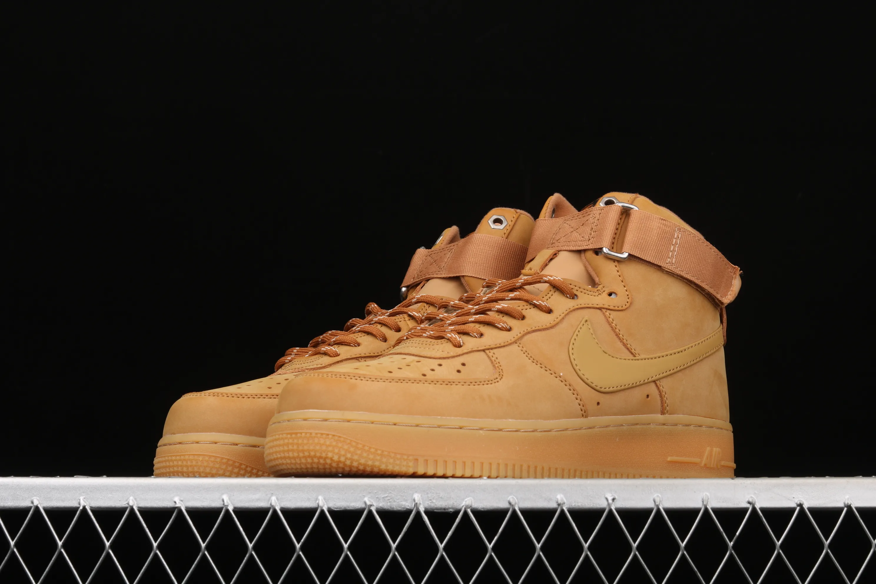 All categories Nk Air Force 1 Air Force series Nk Air Force 1 High J version Nk Air Force 1 High '07 2019 new version of wheat color Air Force One high-top sneakers CJ9178-200